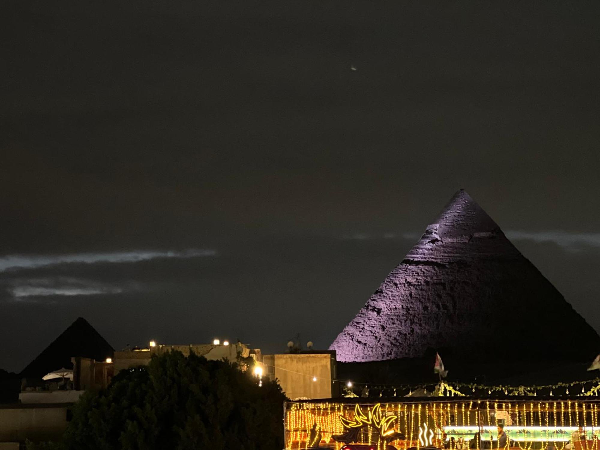 Pyramids Top In Kaherah Luaran gambar